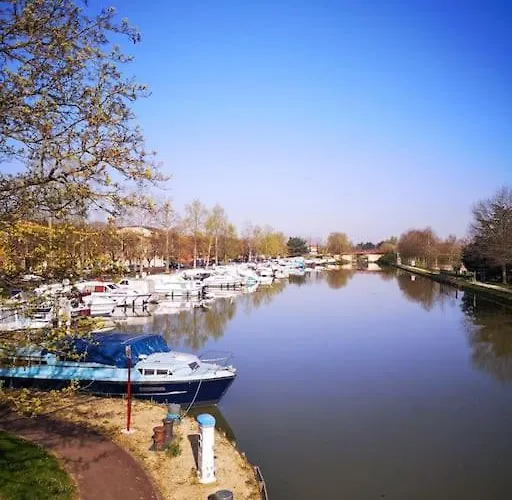 Belle Maison De Maitre A 200 M Du Canal Du Midi كاسلسارازين